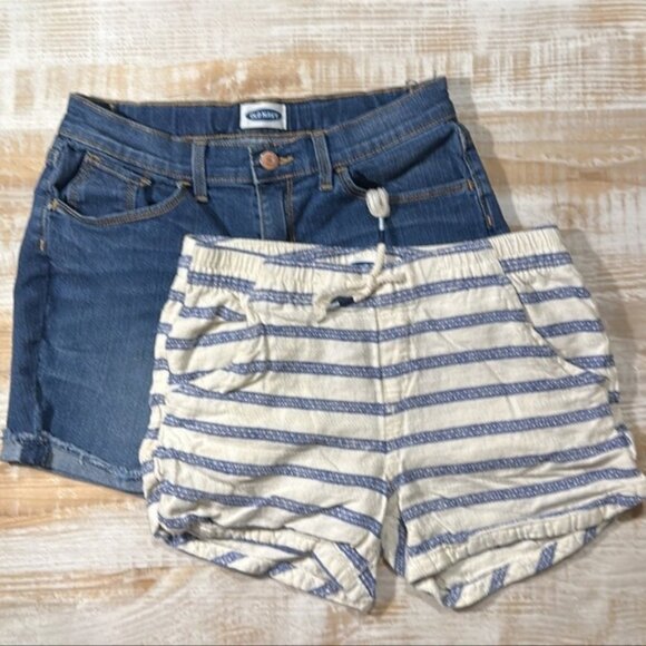 Girls Shorts Bundle of 2 in Size 14 - Picture 1 of 8